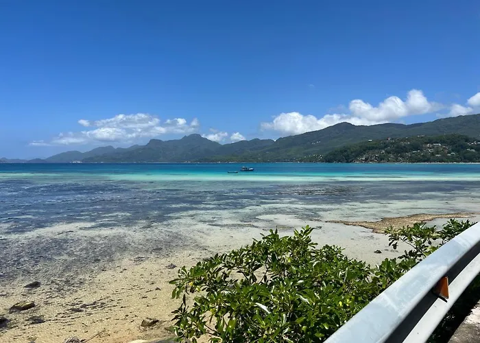 Paul's Baie Lazare (Mahe)