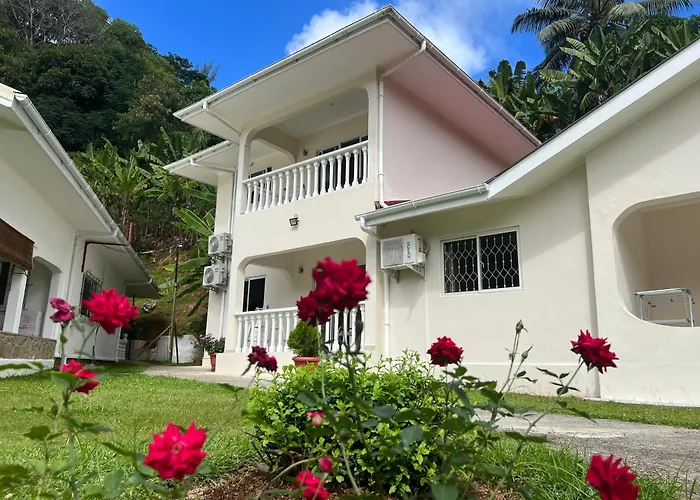 Paul's Baie Lazare (Mahe)