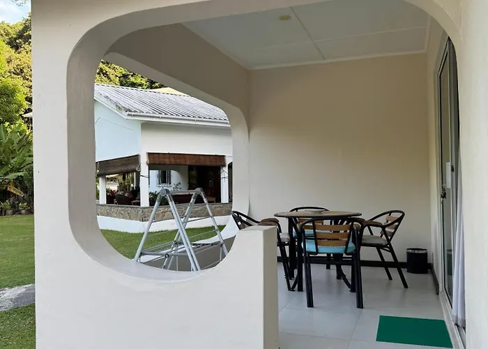 Paul's Baie Lazare (Mahe)
